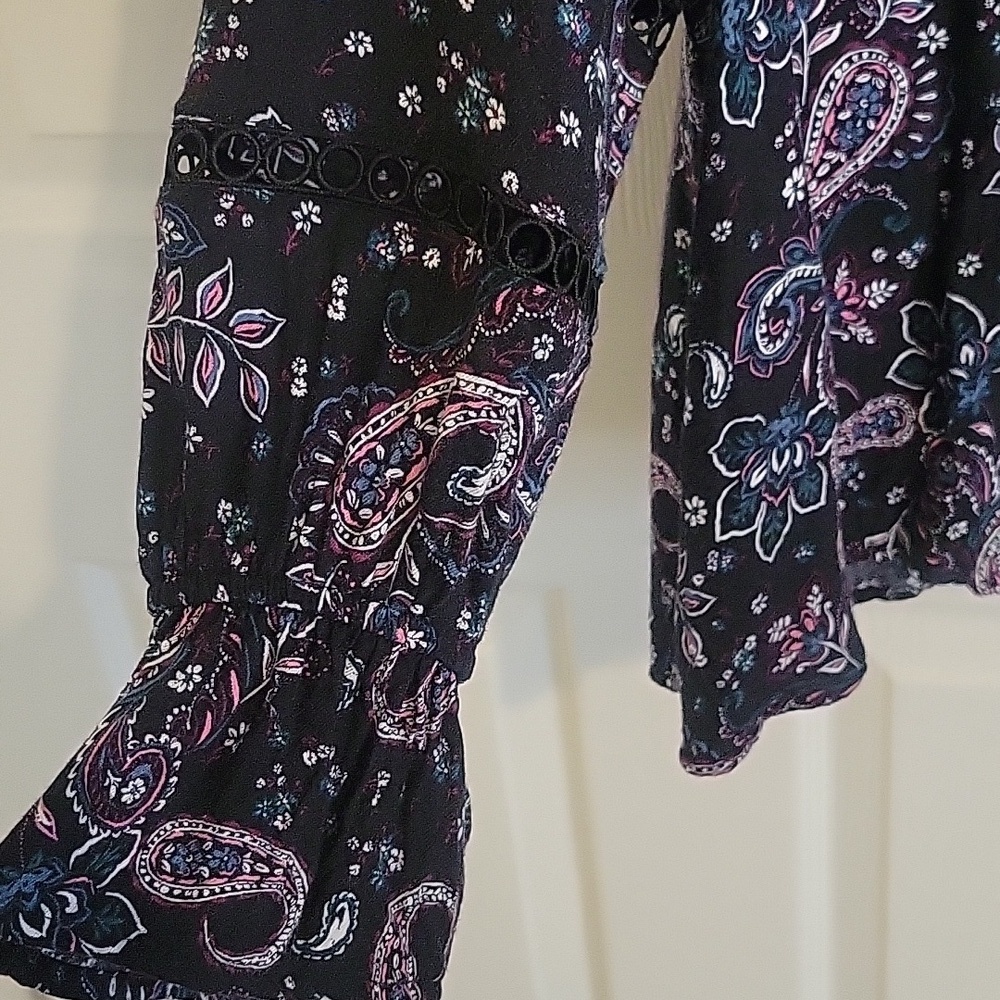 Lane Bryant Sz18/20 Floral long sleeve vneck Paisley Women's Top - Picture 4 of 5
